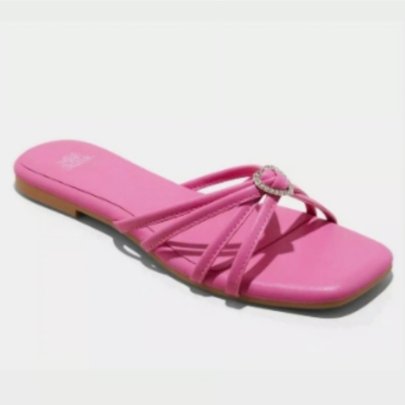 New Wild Fable Pink Heart Charm Strappy Sandals in Pink Size 11 🩷 - Picture 1 of 6